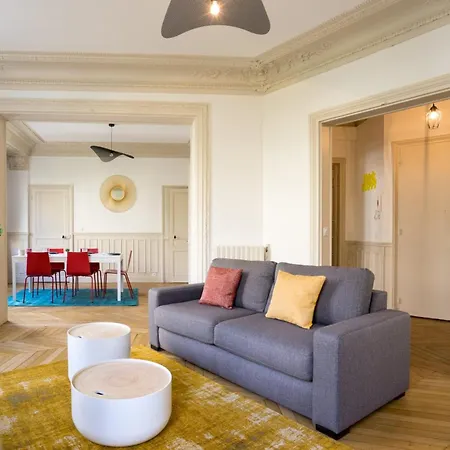 3br - 10p - Passy - Eiffel Tower شقة *